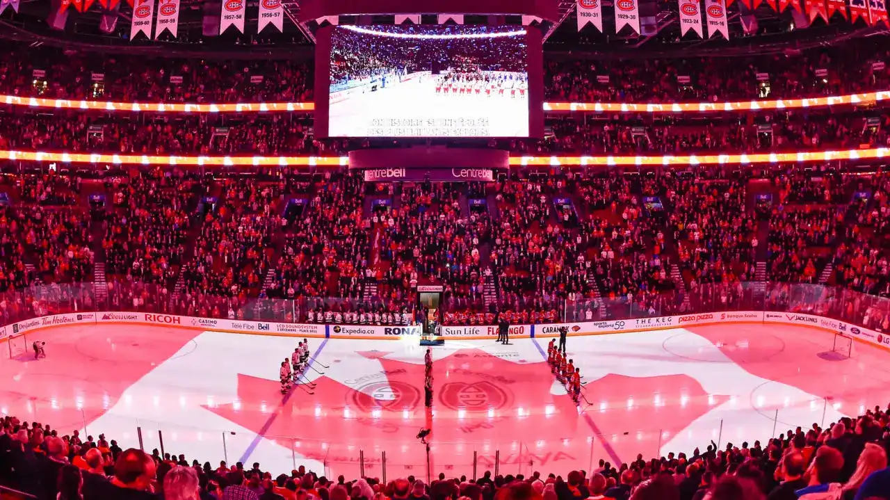 QL-Digital-Signage-for-stadiums-and-arenas-at-Bell-Centre